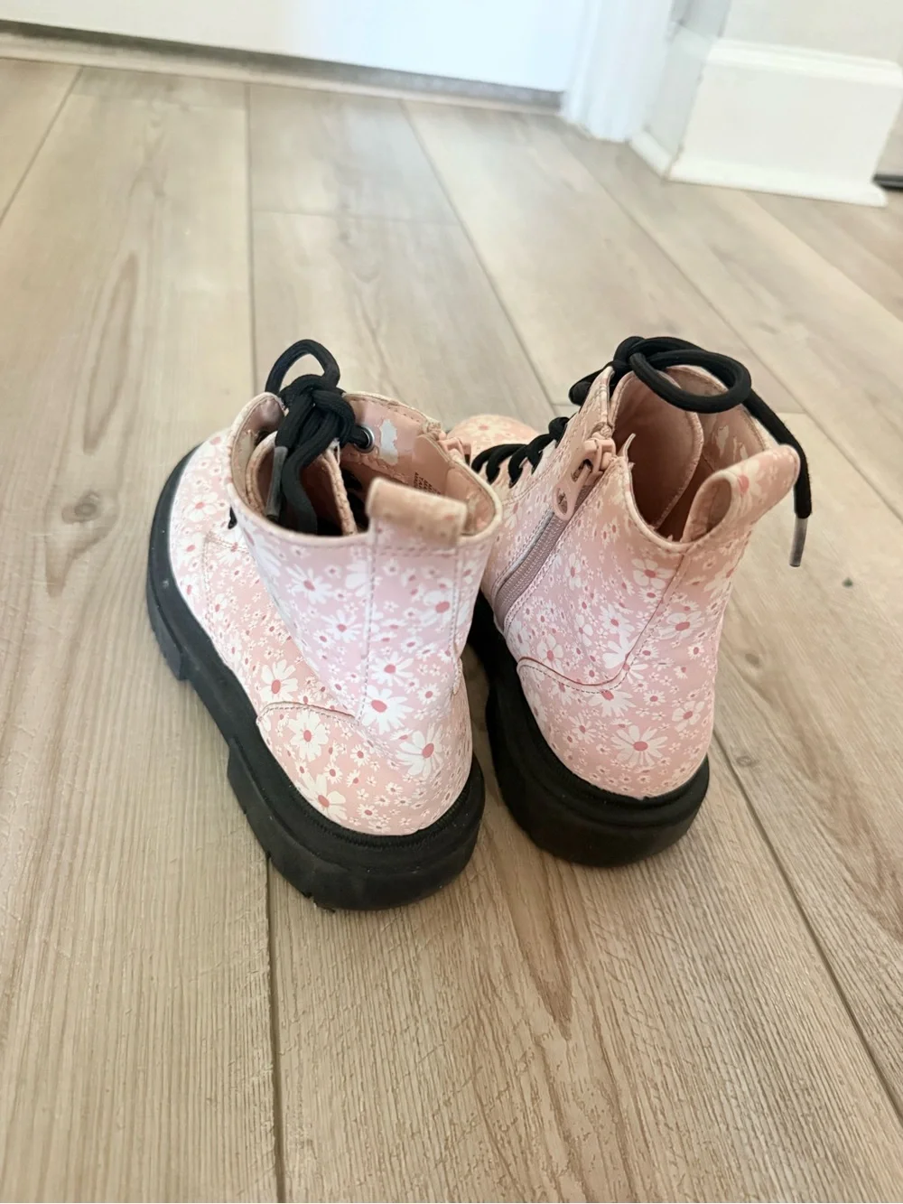 art class Pink Floral Lace-Up Combat Boots for Kids